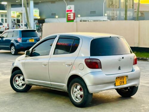 Vitz old model 2
