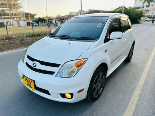 Toyota ist 27