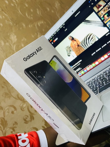 SAMSUNG GALAXY A52 BRANDNEW (Sealed)