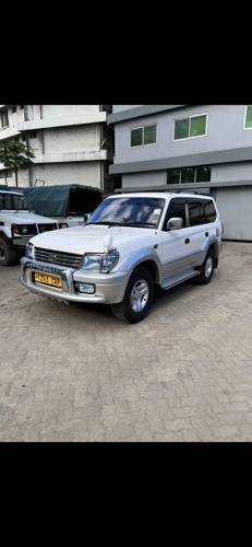 LAND CRUISER PRADO  17,500,000