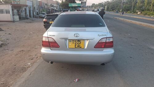 Toyota crown royal 