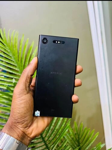 sony xperia xz1