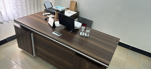 Executive office desk
