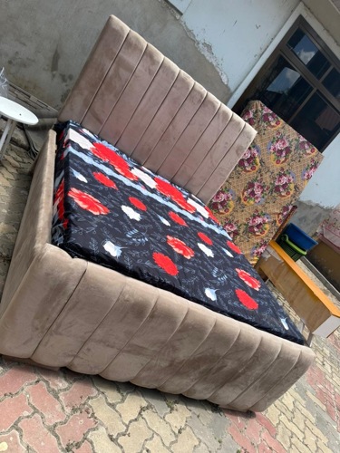 5/6 bed na godoro lake 10”