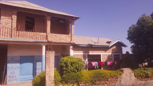 Nyumba inauzwa, Mbeya