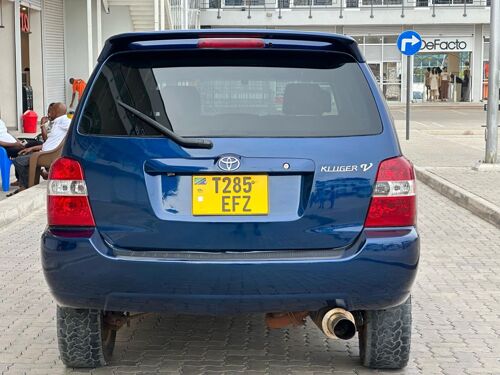 TOYOTA KLUGER 