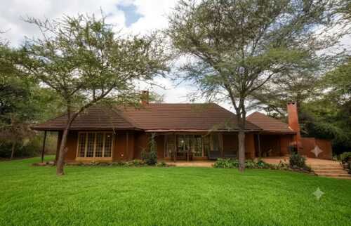 3 BDR STYLISH POOL-HOME,ARUSHA