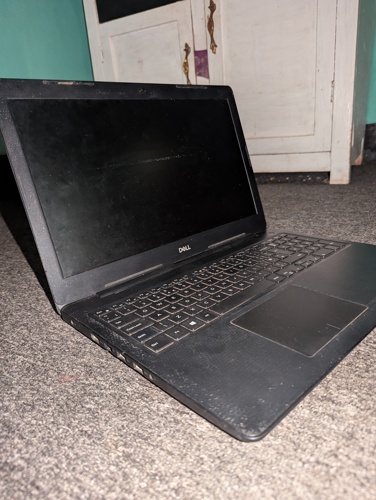Dell Inspiron 3581
