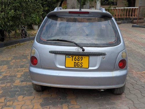 NAUZA TOYOTA STARLET 