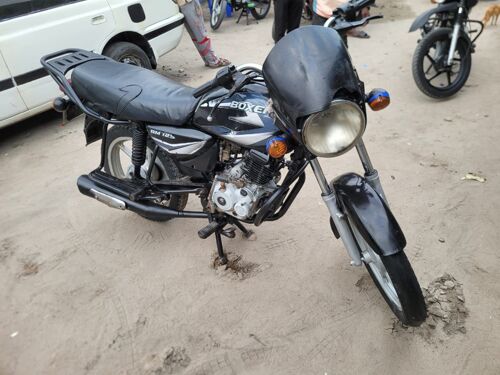 BOXER BM 125 GIA 5 DH INAUZWA