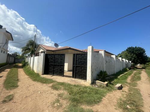 House for sale, Mbweni