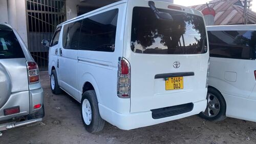 Hiace Quantum 1TR Automatic 