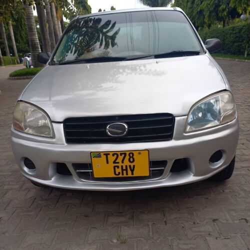 Suzuki swift ipo mwanza
