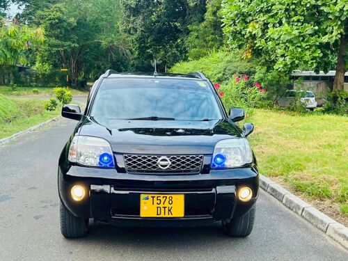 NISSAN X-TRIAL 