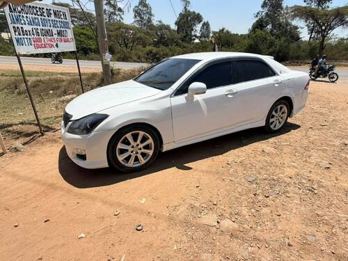 NAUZA TOYOTA CROWN ATHLETE 
