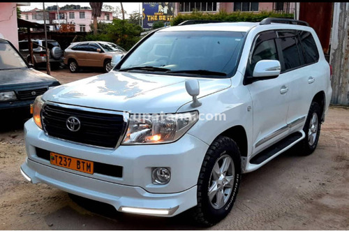 TOYOTA LAND CRUISER VX V8 #. DT