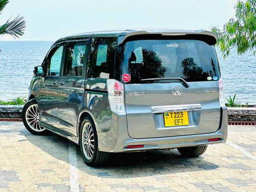 Hondastepwagon
