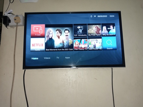 Tcl 32 inch smart Tv