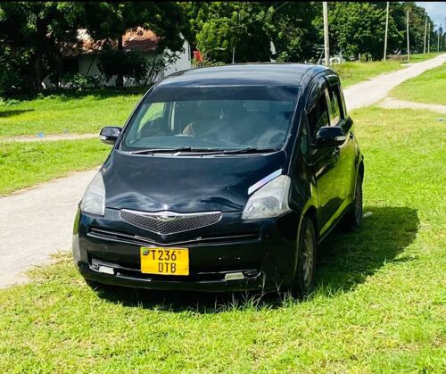 Toyota Ractis inauzwa 11.8