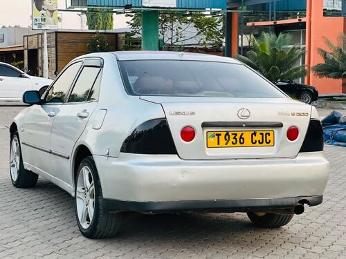 TOYOTA ALTEZA
