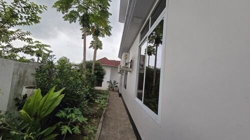 NYUMBA INAUZWA GOBA CENTER 