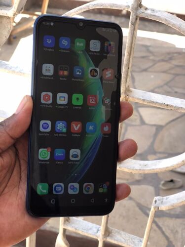 Infinix hot 10 used 32gb ram 4