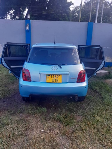 TOYOTA IST KALI SANAAA