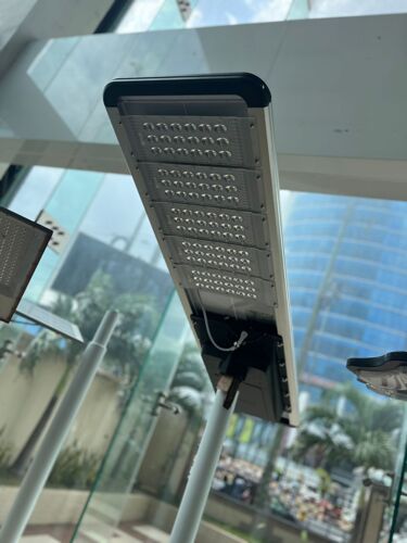 SOLAR STREET LIGHT 200W