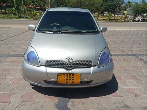 Toyota vitz inauzwa