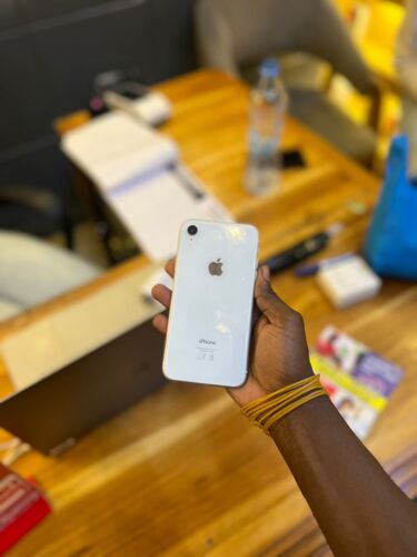 iPhone Xr GB 64 