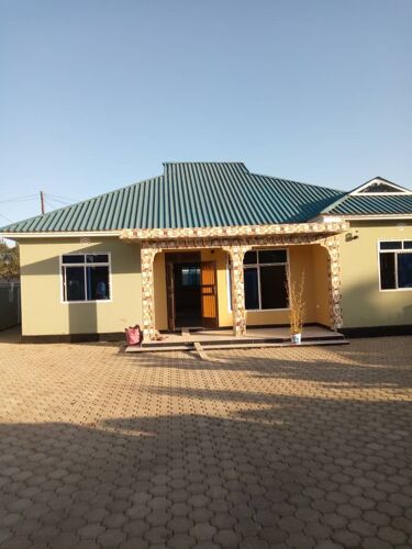 NEW HOUSE FOR RENT IN ARUSHA