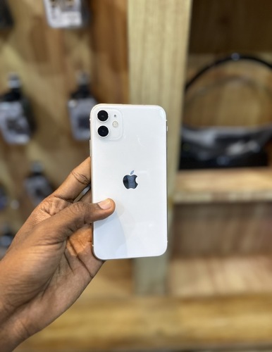 iPhone 11 plain 