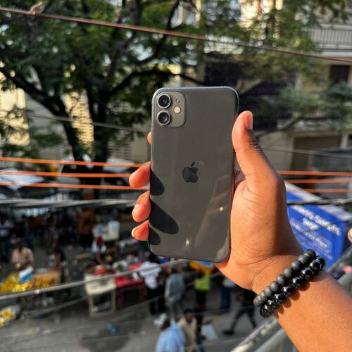 iPhone 11plain GB 64 