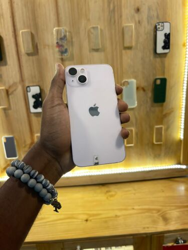 Iphone 13 Plain