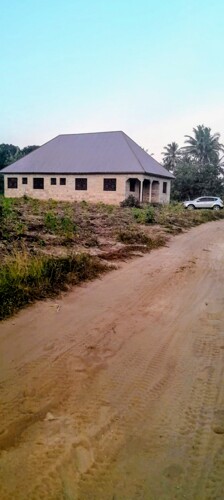Viwanja vinauzwa kongowe