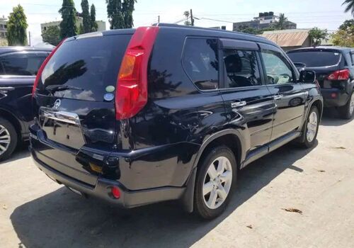 NISSAN EXTRAIL NAUZA NEW