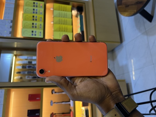 iPhone XR 