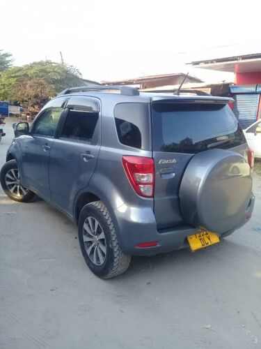 TOYOTA RUSH DLY