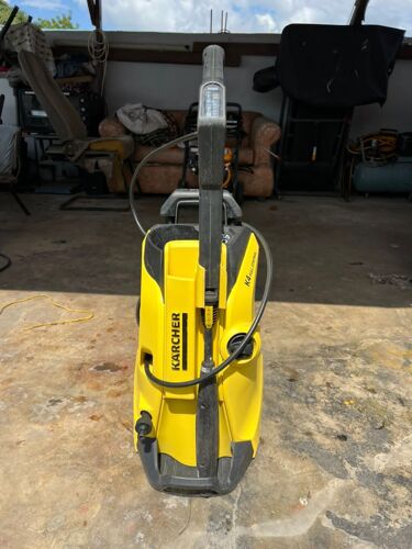 Pressure washer 