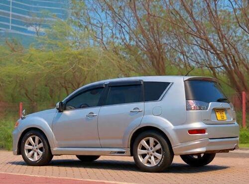 Mitsubish outlander