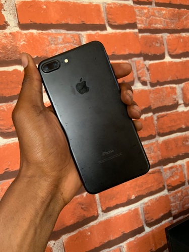 IPHONE 7+ Gb128