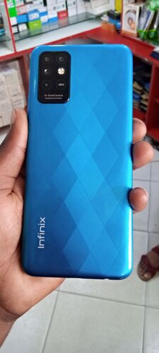 Infinix note 8 gb 64 ram 4