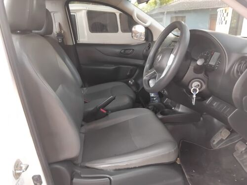 Nissan navara