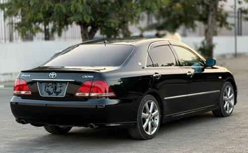 TOYOTA CROWN ATHLETE Chassis 