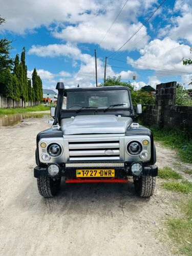 Land rover defender 110