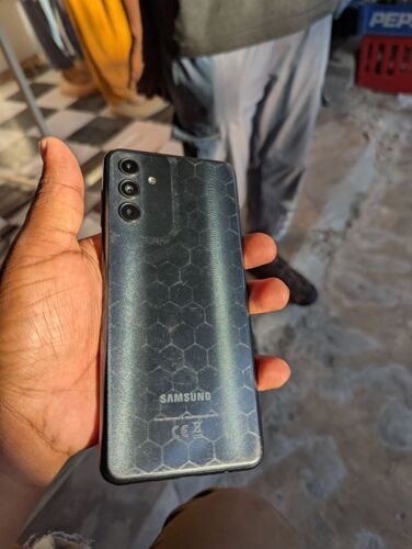 Samsung A04s