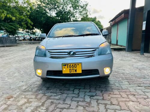 NAUZA TOYOTA RAUM NZURI SANA
