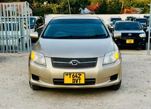 Toyota Axio ipo Mwanza