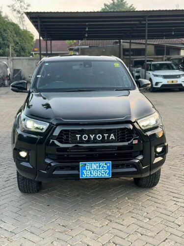 Hilux pick up nauza new safi