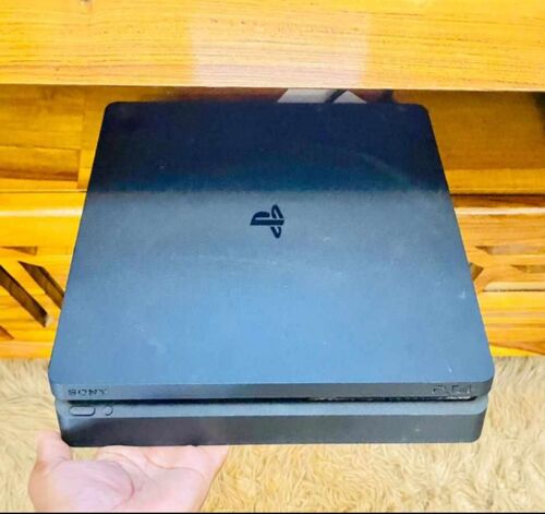 PS4 slim Pad 2 bado Mpya 